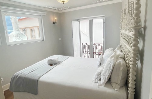 Santa Maria Maior Apartment | Portuguese Soul Alfama | XL Rooftop & Stunning River View | Sleeps 12