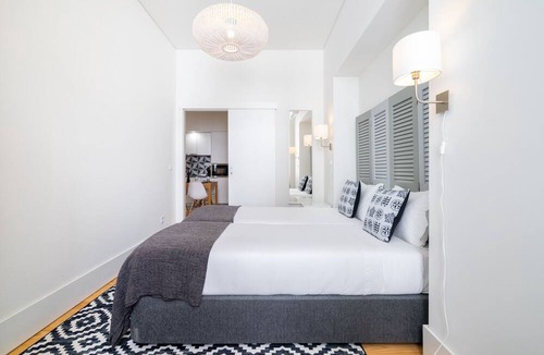 Santa Maria Maior Apartment | Porta do Mar Deluxe Serviced Apartments