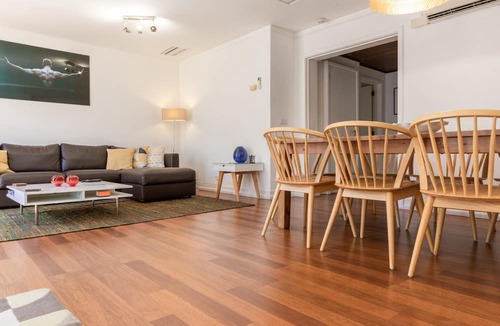 Sacramento Apartment | LV Premier Chiado CH2: Upscale 3-Bedroom Skyview Residence with Panoramic Balcony