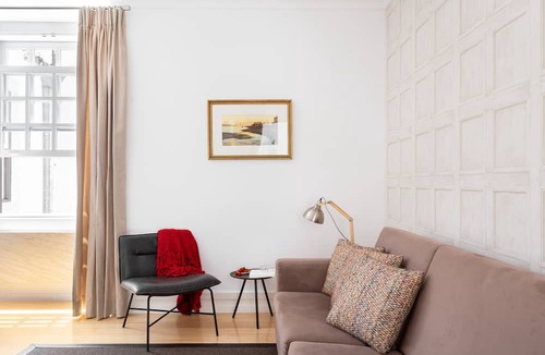 Sacramento Apartment | Chiado | CHARMING & ROMANTIC | Family-Friendly