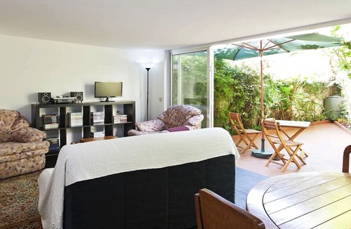 Paranhos Apartment | Quiet flat with private garden! Porto center!