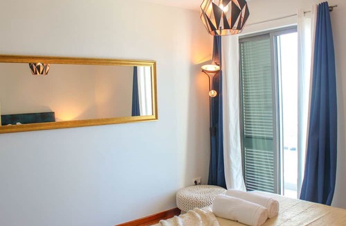 Se Apartment | The Seaside Apartment by LovelyStay