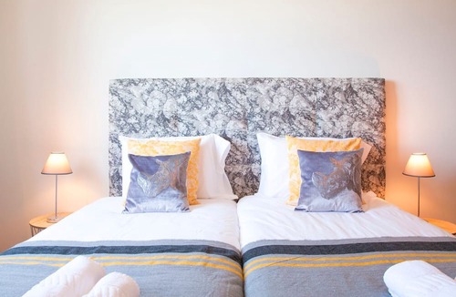 Se Apartment | The Seaside Apartment by LovelyStay
