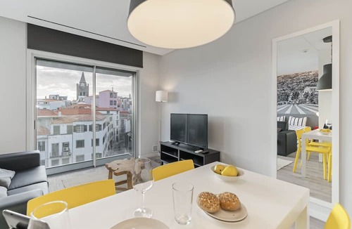 Se Apartment | FAA Rentals 31 de Janeiro 3B,the city at your feet