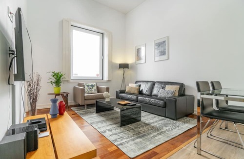 Sacramento Apartment | LV Premier Chiado CH