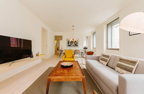 Misericordia Apartment | Lady Madonna