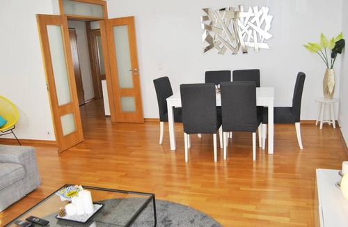 Parque das Nacoes Apartment | High Floor Apartment with River View Parque Nacoes Expo13