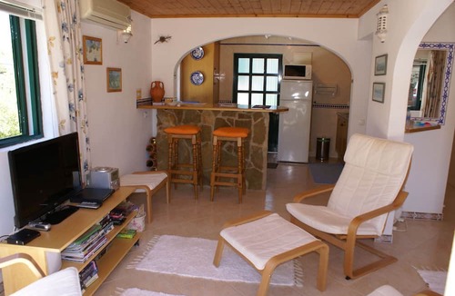 Alcaria Cova Cottage | Garden Cottage of a Country Villa with Pool, Mountain and stunning Seaviews