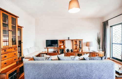 Mina Apartment | Amadora Terrace View By Gt House