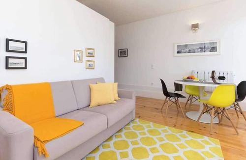 Lapa Apartment | Central Sunny Flat - Prime Location by HostWise