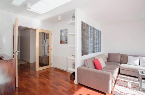 Boavista Apartment | Liiiving in Porto | Bright Light Apartment