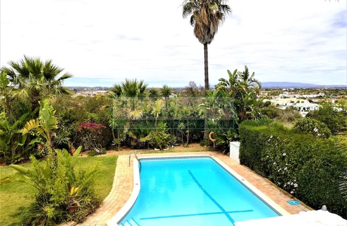 Guia Villa | Moradia com piscina privada