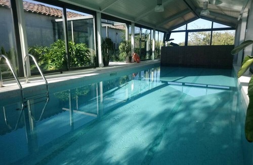 Portalegre Ski Chalet | L'Orangerie - Villa with private indoor swimming pool and hammam