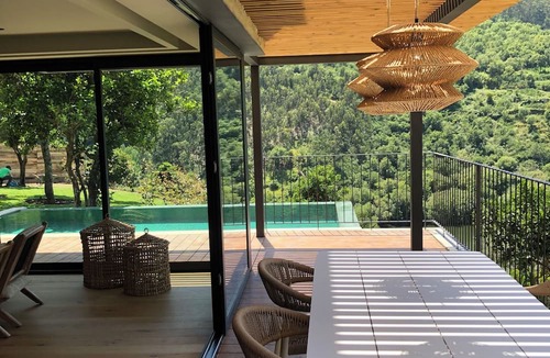 Sardoeira House | Dajas Douro Valley - Casa Escola - Private Swimming Pool