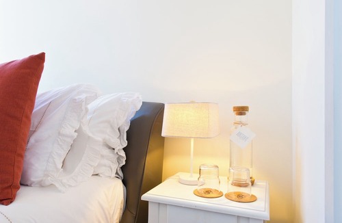 Sao Nicolau Apartment | Boutique Rentals - Toledo's One & Only Apt in Ribeira