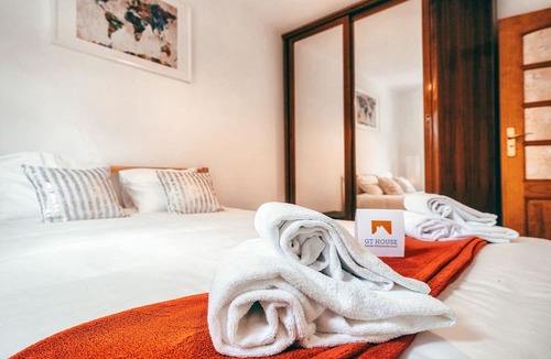Santa Engracia Apartment | Apolónia Train Spot By Gt House