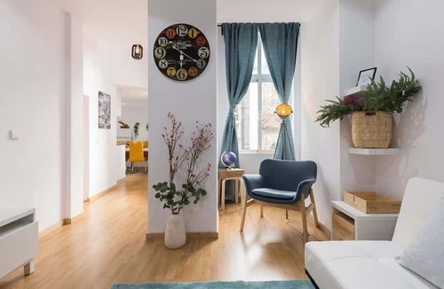 Centro / Baixa Apartment | Central Porto 2BR Apt w/Sofa Bed by HostWise