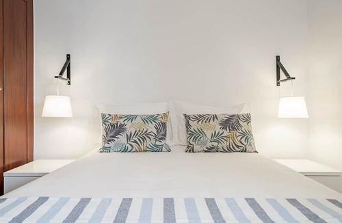 Canico Apartment | Garajau II, with large balcony and sea view.