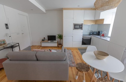 Campanha Apartment | 2 minutes from Campanhã train station. 2 bedroom apartment