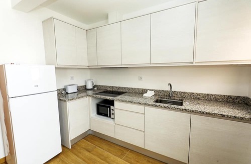 Alfarrobeira Apartment | B87 - Windmill 2 Bed Apartment in Odiaxere