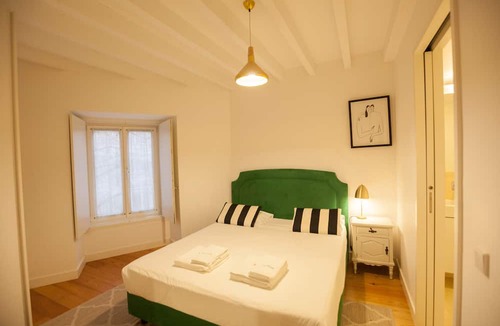 Mouraria Apartment | FLH Intendente Chic Apartment with Rooftop Pool
