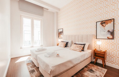 Santa Isabel Apartment | Sophisticated apartment in heart of Lisbon