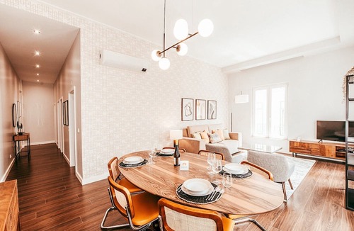 Santa Isabel Apartment | Sophisticated apartment in heart of Lisbon