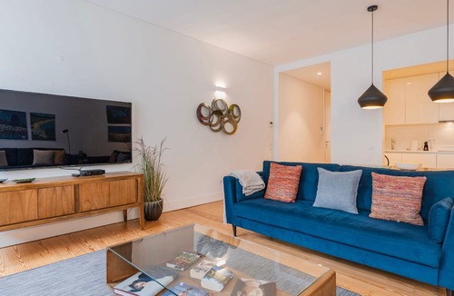 Santa Maria Maior Apartment | Downtown by the River Apartment by LovelyStay
