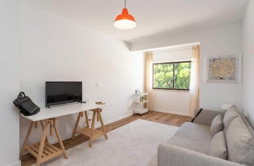 Alenquer Apartment | River Breeze in Almada Velha