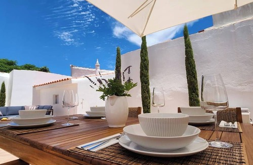 Sao Bras de Alportel Villa | Entire Historic House, Patio & Roof Top Terrace