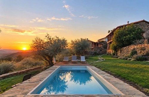 Vinhais House | Casa dos Figos: Pool, Nature, and Peace—Fantastic Views of the Sunset