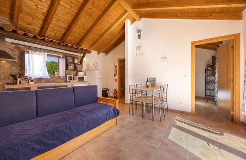 Monte Novo Villa | Villa 'Coureladaltura 2' with Mountain View, Wi-Fi and Air Conditioning