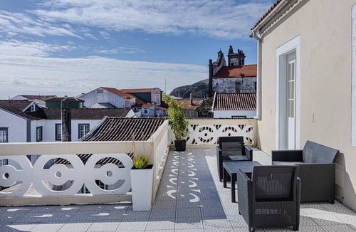 Horta House | GuestReady - Doctor's House Terrace