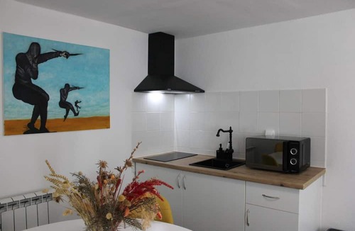 Alvarenga House | Holiday Home 'Noninha House - Pe na Terra, Ar da Serra'