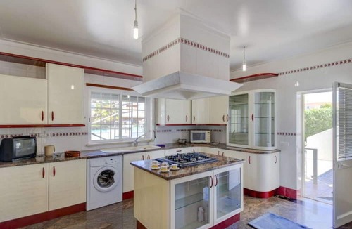 Parchal House | V6 Menir by Interhome