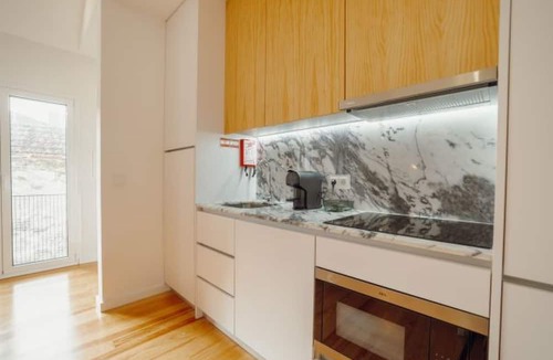 Campanha Apartment | COURTYARD OPORTO DESIGN APARTMENT J by Interhome