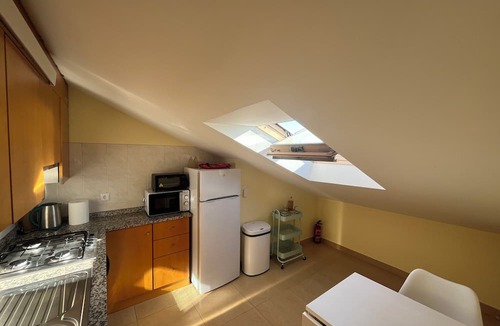 Vila Praia de Ancora Condo | Beachfront loft