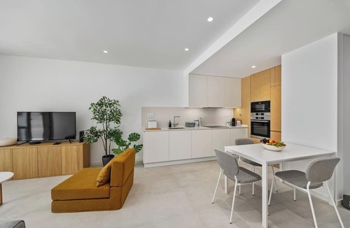 Porto de Mos Apartment | Super Acolhedor e Comodidades Premium