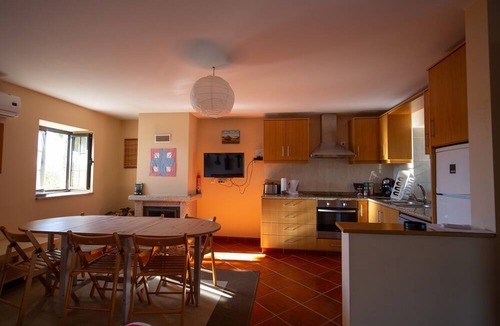 Covilha Apartment | Apartment 'Saqa Organic Farm' with Mountain View, Wi-Fi and Air Conditioning