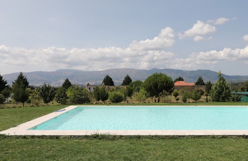 Covilha Apartment | Apartment 'Saqa Organic Farm' with Mountain View, Wi-Fi and Air Conditioning