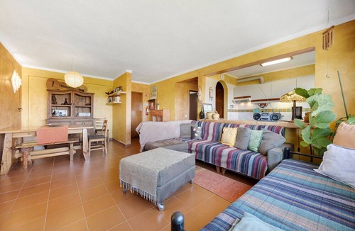 Sagres House | Holiday Home 'Surf Spot' with Mountain View, Shared Terrace and Balcony