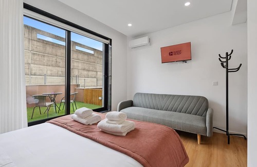 Ramalde Hotel | Guestready - Tutti Frutti Studios