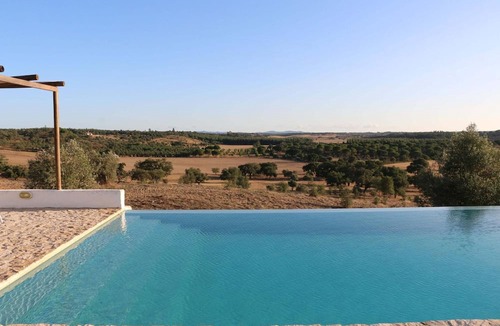 Santiago do Cacem Villa | Villa 'Monte Da Casa Nova' with Private Pool, Wi-Fi and Air Conditioning
