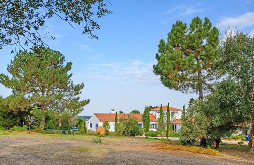Baiona Villa | Villa 'Sítio das Rolas - Selão da Eira' with Sea View, Private Pool in Ample Green Space and Wi-Fi