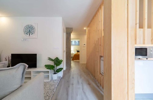 Cedofeita Apartment | 3 Comfy Flats | Jacuzzi & Terrace by Host Wise