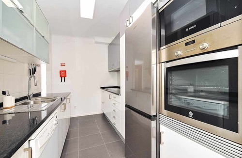 Paco De Arcos Apartment | Oeiras Yard - Checkinhome