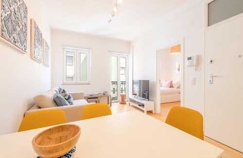 Penha de Franca Apartment | GuestReady - Bright and Cosy 2BR Lisbon Flat