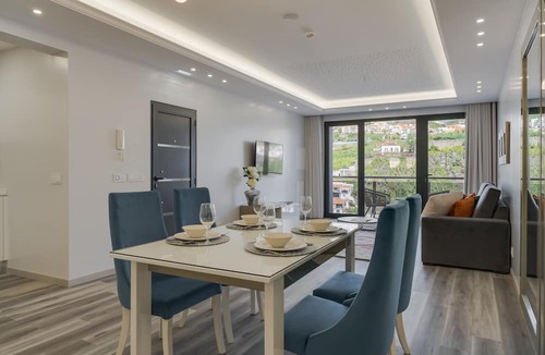 Camara de Lobos Apartment | Torre Palace II by Atlantic Holiday