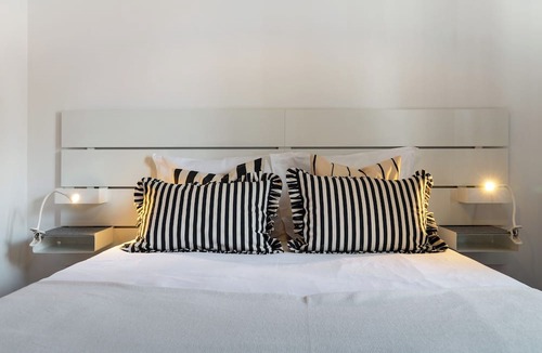 Santa Maria Maior Apartment | Near Funchal's Old Town - Santiago House