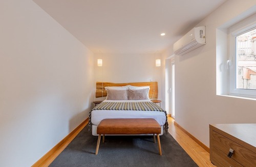 Centro / Baixa Apartment | 2 Bedroom Apartment in Oporto